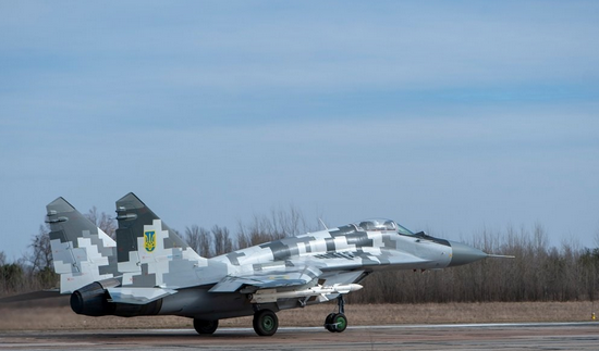 На Одещині під час виконання завдання втрачено винищувач МіГ-29, пілот успішно катапультувався На Одещині під час виконання завдання втрачено винищувач МіГ-29, пілот успішно катапультувався